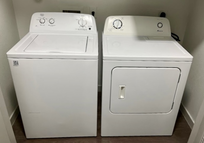 Example of a white washer and dryer rental set from Quack Rentals